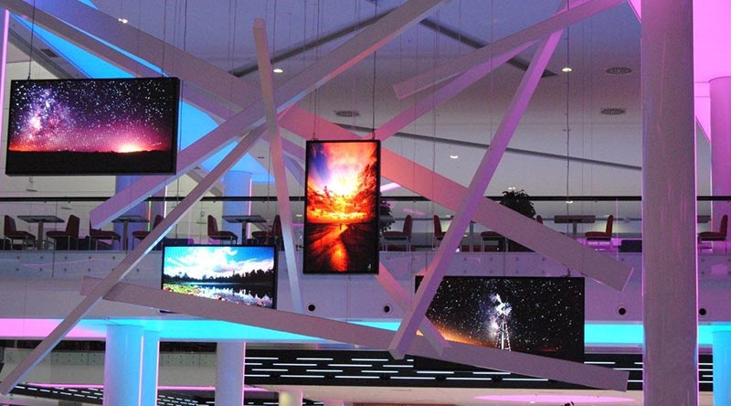 Shopping Mall LED Transparent Screen Selection Reference Analysis